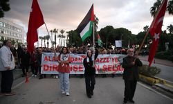 Alanya'da İsrail'in Gazze'ye yönelik saldırıları protesto edildi