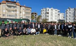 Anamur Kaymakamı Bozdemir, Anamur Belediyespor futbolcuları ve yönetimiyle buluştu