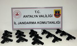 Antalya'da 16 ruhsatsız tabanca ele geçirildi