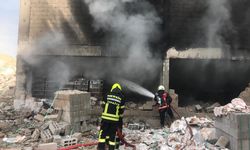 Mersin'de inşaat halindeki binada çıkan yangın söndürüldü