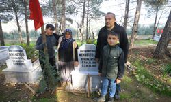 6 ŞUBAT DEPREMLERİNİN BİRİNCİ YILI - Ailesini kaybettiği Ebrar Sitesi enkazından 3 gün sonra çıkarılan Hacı Mehmet, amcasına emanet