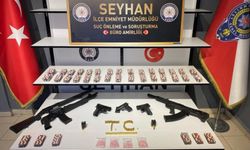 Adana'da iki evde ruhsatsız 6 silah ele geçirildi