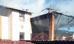 Alanya'da müstakil evde çıkan yangın hasara neden oldu