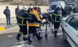 Burdur'da otomobille kamyonetin çarpıştığı kazada 4 kişi yaralandı