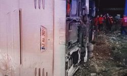 GÜNCELLEME - Mersin'de devrilen yolcu otobüsündeki 9 kişi öldü, 30 kişi yaralandı