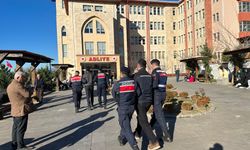 Kahramanmaraş'ta kesinleşmiş hapis cezası bulunan 2 hükümlü yakalandı