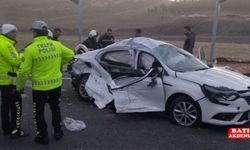Tır ile otomobilin çarpıştığı kazada 1 kişi öldü, 3 kişi yaralandı
