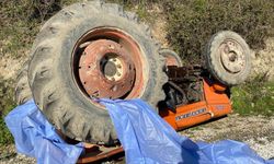 Antalya'da traktörün devrilmesi sonucu sürücü öldü