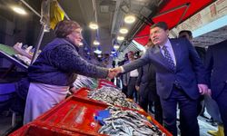 Adalet Bakanı Tunç, Burdur'da AK Parti'nin seçim çalışması çadırında konuştu: