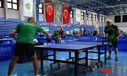 Adana 11. Veteran Masa Tenisi Turnuvası başladı