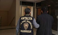Antalya'da kendisini polis ve savcı olarak tanıtıp dolandırıcılık yaptığı öne sürülen şüpheli tutuklandı