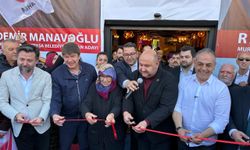 MHP'nin Muratpaşa Seçmen İletişim Merkezi açıldı