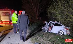 Hafif ticari araçla otomobilin çarpıştığı kazada 1 kişi öldü, 5 kişi yaralandı