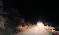 Tokat'ta meydana gelen 5,6 büyüklüğündeki deprem güvenlik kameralarına yansıdı (4)