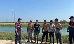 Mersin'de jandarma, boğulmaları önlemek için vatandaşları uyardı