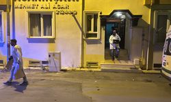 Bir genç, annesini öldüren üvey babasını öldürdü