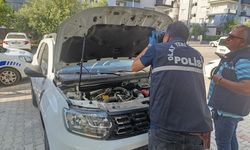 Park halindeki otomobile yorgun mermi isabet etti