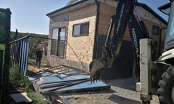 122 tiny house için yıkım kararı verildi