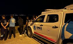 Batan teknedeki 6 kişiden 3'ünün kaybolması üzerine arama çalışması başlatıldı