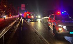 Hafif ticari araca çarpan motosikletteki 1 kişi öldü, 1 kişi yaralandı