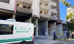Ağır hasarlı binada bir kişi ölü bulundu