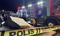 Teknede yaşıyordu, çıkan yangında öldü