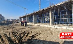 Beton kalıbı patladı: 5 işçi yaralı