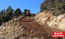 Elmalı’da 19 mahallenin yayla yoluna ulaşım kolaylaştı
