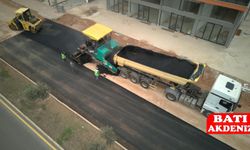 Kepez’den caddede su birikmesi sorununa neşter