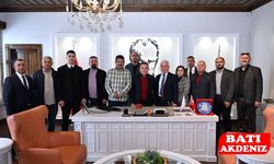Başkan Muhittin Böcek’ten Finike’ye ziyaret