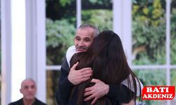 Düne kadar kimsesizdi, Esra Erol’da ailesiyle kavuştu
