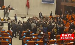 Mecliste sular durulmuyor! Vekiller birbirine girdi!
