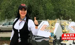 Off Road pilotu Şendağ Öztoprak, kadın gücünü gösteriyor
