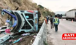 Eğitim turuna giden otobüs devrildi: 18 Ölü 31 Yaralı