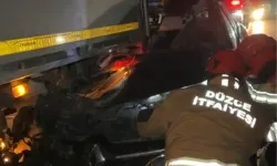 Anadolu Otoyolu’nda otomobil tıra çarptı