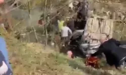 Otomobil tarlaya devrildi 2'si çocuk 6 yaralı