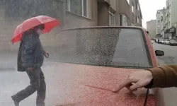 Yurt geneli sağanak yağışlı... Doğu ve Güneydoğu'da toz taşınımına dikkat!