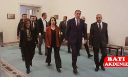 Siyasi Zemin Arayışı: DEM Parti'den Dört Partiye Ziyaret