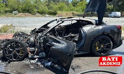 20 Milyonluk Ferrari Kül Oldu! Direksiyonda Kim Vardı?