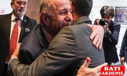Muhalefette Yeni Diyalog: Özgür Özel, Ümit Özdağ’ı Ağırladı