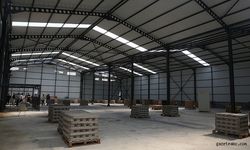 Kaçak fabrika yıkıldı