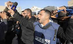 Gazetecilerden İsrail'e İsyan!