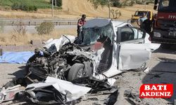 Tek Bir Çarpışma: Bir Aile Yok Oldu!