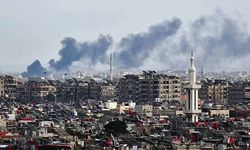 İsrail, Suriye Savunma Bakanlığı'nı Vurdu