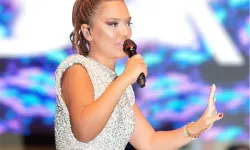 Denizli’de Demet Akalın Coşkusu: Adım Atacak Yer Kalmadı