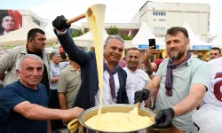 Renkli Görüntüler Kültürler Dans Etti: Muratpaşa’da Yöreler Renkler Festivali