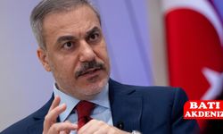 Hakan Fidan’dan YPG’ye Sert Mesaj: “Biz Enayi Değiliz”