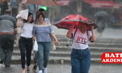 Meteoroloji'den kritik uyarı: 19 ile sağanak, 3 ile fırtına geliyor
