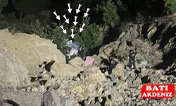 Uçuruma yuvarlanan otomobildeki 5 kişi öldü!