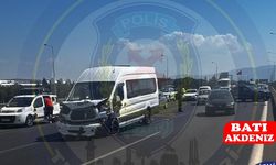 Otoyolda 6 Araçlı Zincirleme Trafik Kazası!